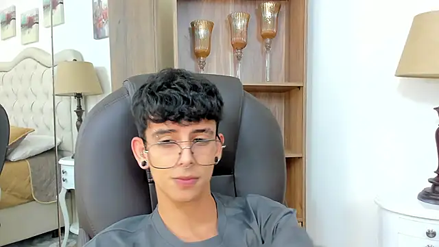 Ibratxandy online show from June 6, 7:09 pm