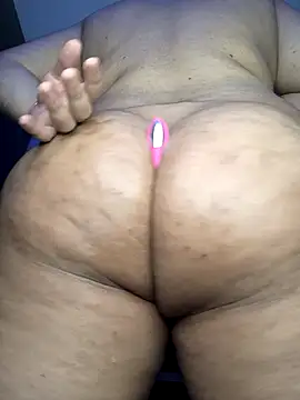 kit hott online show from May 17, 10:17 pm