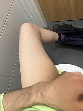 Frankieyyy1 online show from July 20, 1:35 pm