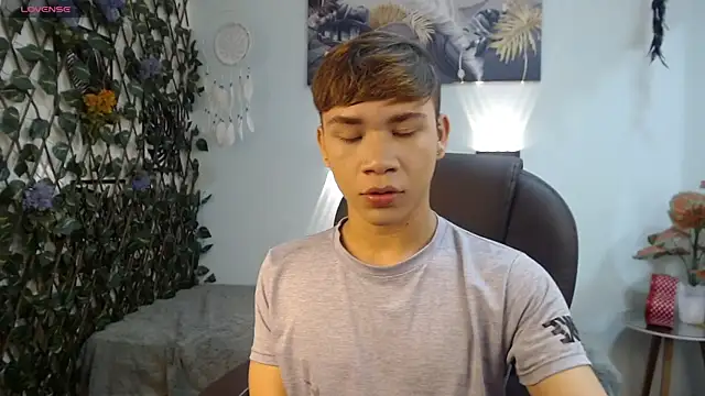 nathanclay online show from May 19, 2:12 pm