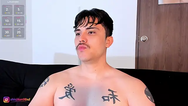 jasonxd9898 online show from April 28, 1:27 pm