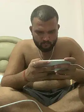 amitsharma7868 online show from August 7, 4:02 pm