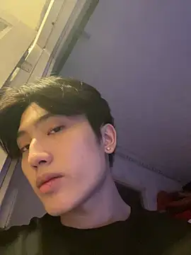 Sunny9643 online show from July 12, 6:43 pm