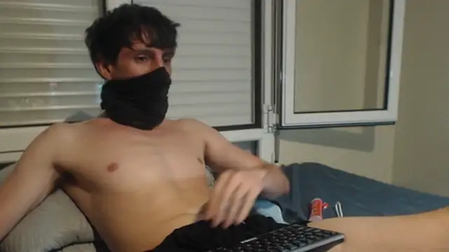 kikelargo22 online show from July 17, 2:52 am
