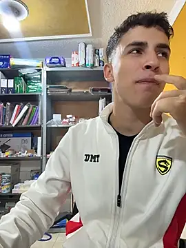 AdrianRinaldi online show from May 3, 3:04 pm