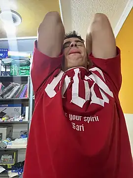 AdrianRinaldi online show from May 1, 3:47 pm