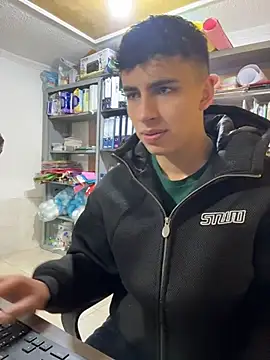 AdrianRinaldi online show from June 30, 1:34 pm