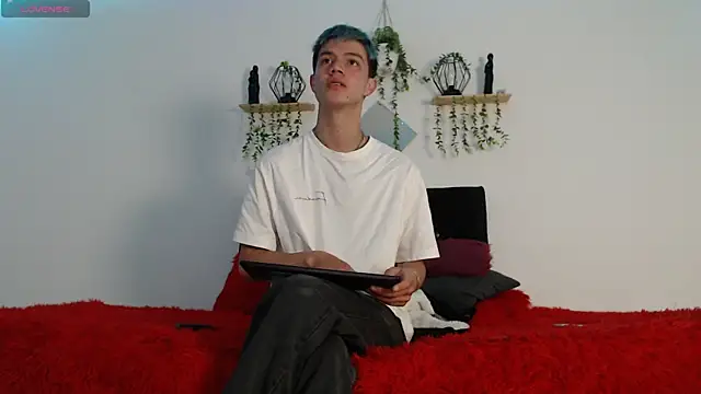 nicktorn online show from August 5, 3:17 pm