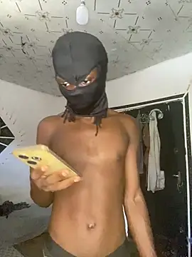 Jaydemasked online show from May 5, 11:01 am