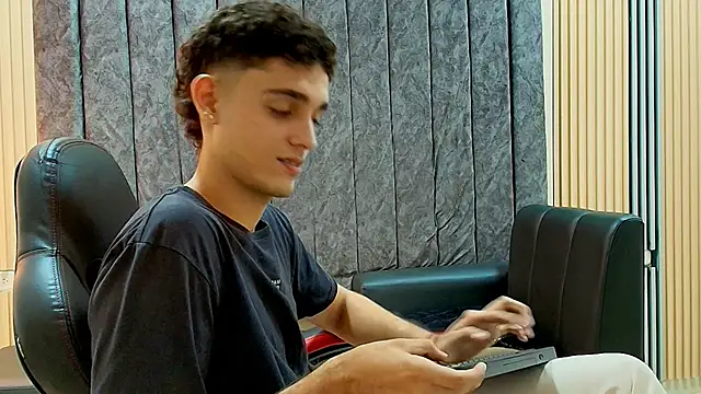 nathan shimmer online show from May 17, 5:37 am