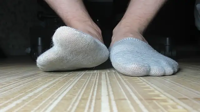 Ffeeq online show from July 31, 3:33 pm