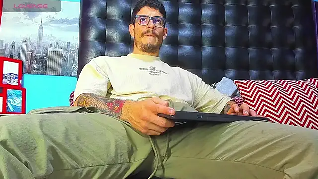 damian bull online show from May 3, 2:31 pm