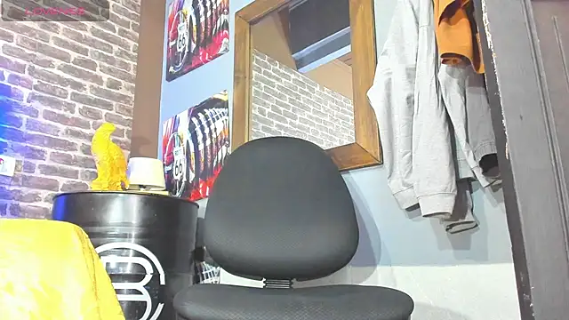 damian bull online show from May 15, 1:08 pm