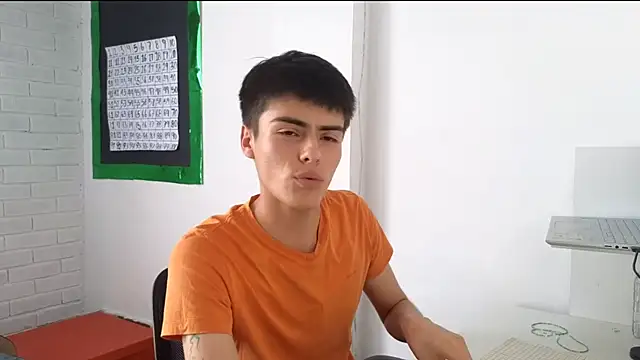 xXx Fenti Savage xXx online show from August 1, 6:18 pm