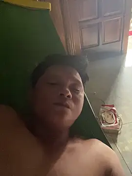 hotboy2x online show from April 29, 6:29 am