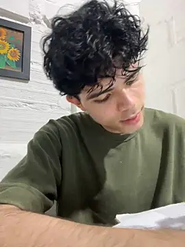 Axel-Mejia online show from May 3, 1:41 am