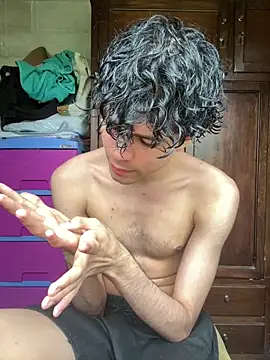 Axel-Mejia online show from June 5, 6:35 pm