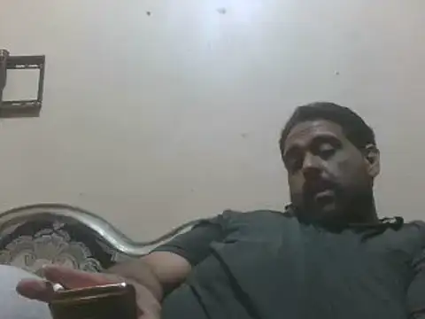 elpoop7305 online show from June 15, 2:25 am