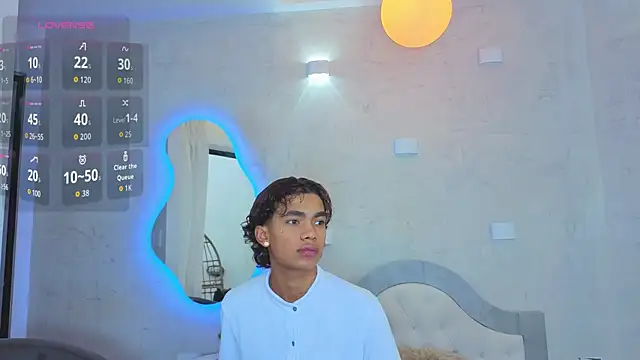 AlanCutee online show from May 19, 12:44 pm