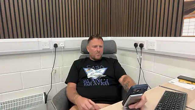 bilf1978 online show from June 18, 9:10 am