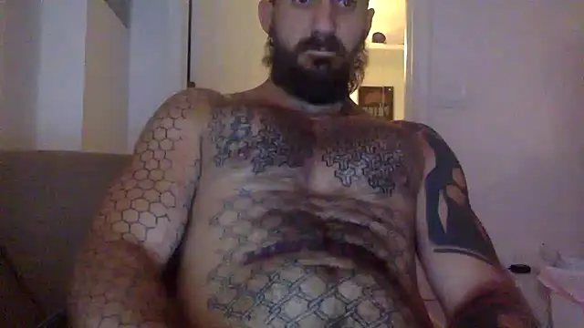 Bearlyfuckinglogan online show from June 30, 7:48 pm