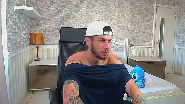 JonahShaw online show from July 20, 5:13 am