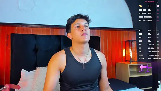 Leo Savage  online show from May 4, 4:36 am