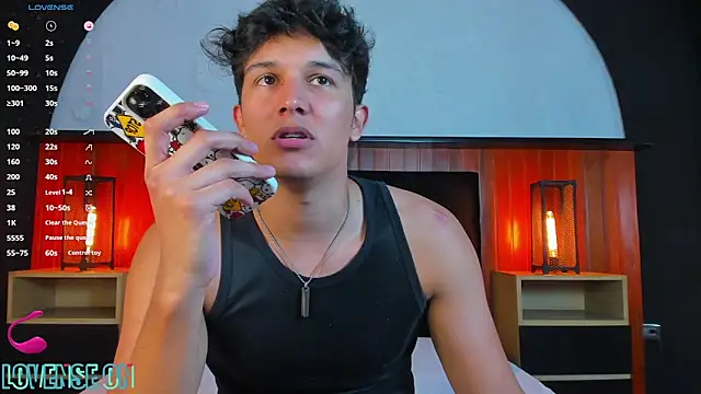 Leo Savage  online show from May 15, 4:09 am