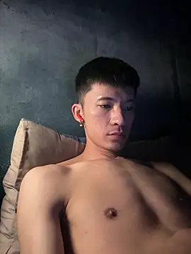 icefun1109 online show from May 2, 7:16 pm