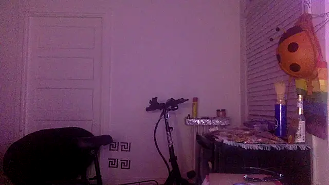 Diodre Benyoon online show from July 18, 4:52 am