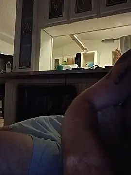 Clarkodile95 online show from July 6, 3:14 pm