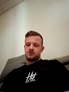 6incheswannacum online show from May 1, 10:56 pm
