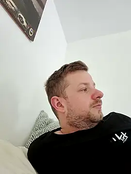6incheswannacum online show from May 4, 8:38 am