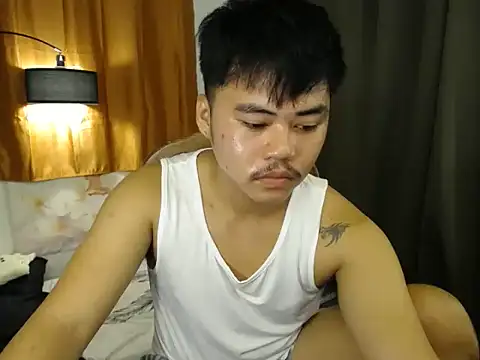 hot emman online show from July 7, 2:33 am