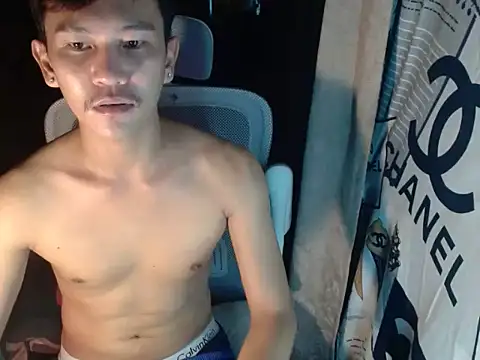 RalfAsian25 online show from July 16, 8:38 pm
