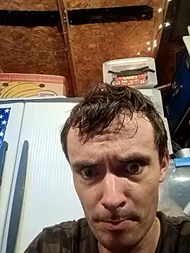 RichardW online show from May 7, 1:38 am
