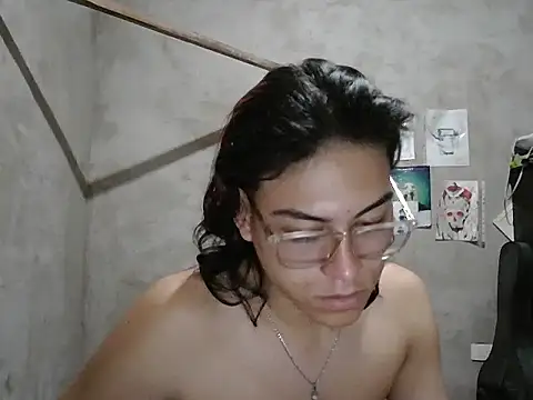 dirty model online show from April 29, 4:28 am