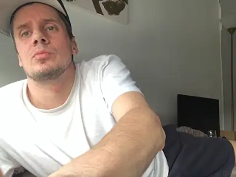 shyandchilling online show from April 29, 12:54 pm