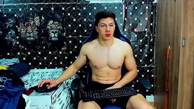 javiersexymann online show from May 11, 9:34 pm