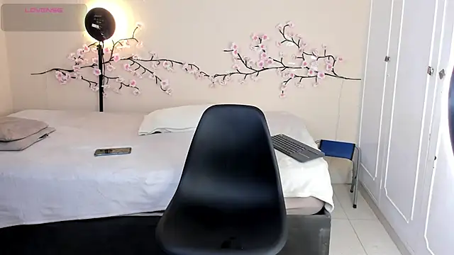 zarek lux online show from July 7, 12:53 pm