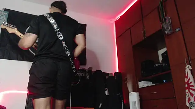 Diego  Barbarie   online show from May 14, 11:14 pm