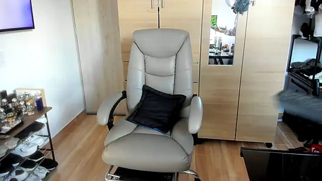 AliottTwink online show from July 25, 10:06 pm