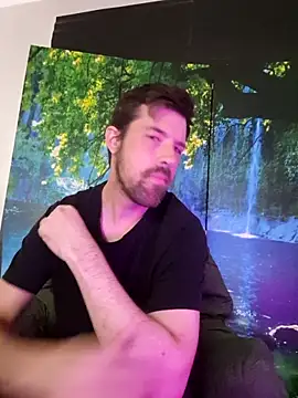 welcome-to-the-jungle online show from June 4, 9:37 am