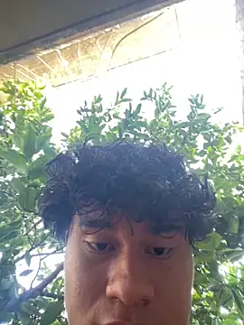 VRGUD0N19cm online show from May 18, 1:17 pm