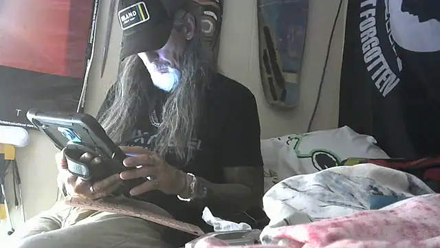crassanova online show from April 28, 2:27 am