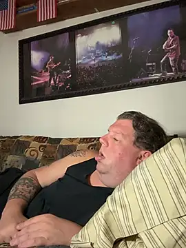 Stephanie1984 online show from August 9, 3:23 am