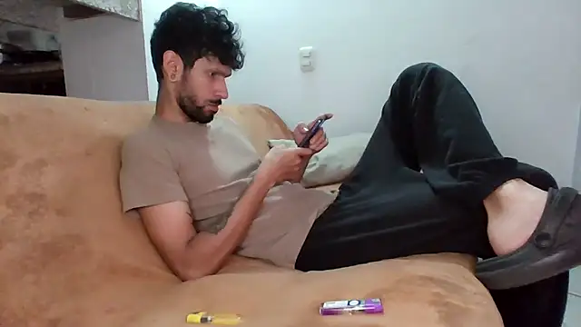 Alejandro92 cali online show from August 7, 1:51 pm