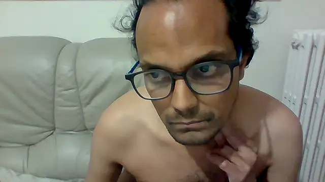 Joan5014 online show from April 17, 11:40 pm