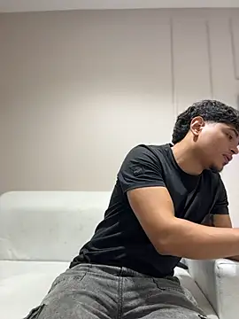 alekzamo online show from July 16, 2:51 am