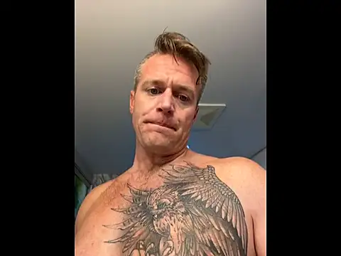 DILFiGuess11 online show from June 12, 10:46 am